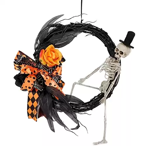 14-Inch Grapevine Wreath with Scary Skeleton and Other Decorations