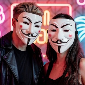 Halloween costumes that hide your face